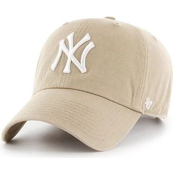 47 Brand Curved Brim White LogoNew York Yankees MLB Clean Up Beige Cap