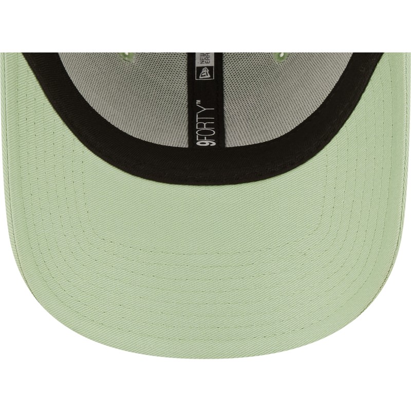 new-era-curved-brim-9forty-league-essential-los-angeles-dodgers-mlb-light-green-adjustable-cap
