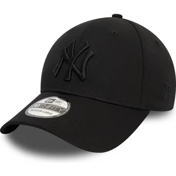 New Era Curved Brim Black Logo 39THIRTY Monochrome New York Yankees MLB Black Fitted Cap