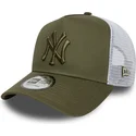 new-era-green-logo-a-frame-league-essential-new-york-yankees-mlb-green-and-white-trucker-hat