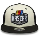 new-era-flat-brim-9fifty-classics-logo-nascar-beige-and-black-trucker-hat