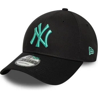 New Era Curved Brim Blue Logo 9FORTY League Essential New York Yankees MLB Black Adjustable Cap
