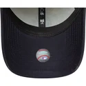 new-era-curved-brim-9forty-side-script-new-york-yankees-mlb-beige-and-navy-blue-adjustable-cap