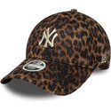 new-era-curved-brim-women-9forty-leopard-cosy-new-york-yankees-mlb-leopard-adjustable-cap
