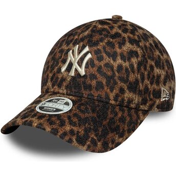 New Era Curved Brim Women 9FORTY Leopard Cosy New York Yankees MLB Leopard Adjustable Cap