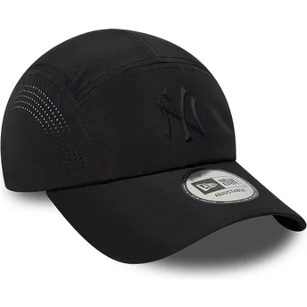 New Era Black Logo Runner Tech Midi New York Yankees MLB Black Trucker Hat