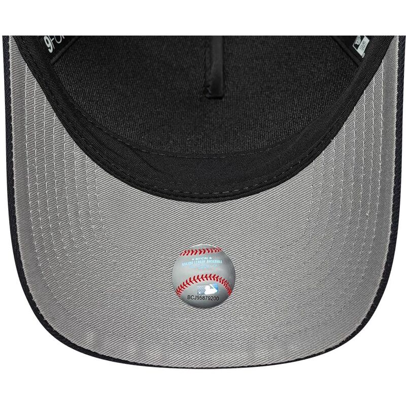 new-era-curved-brim-9forty-m-crown-a-frame-emblem-detroit-tigers-mlb-navy-blue-snapback-cap new-era-curved-brim-9forty-m-crown-a-frame-emblem-detroit-tigers-mlb-navy-blue-snapback-cap