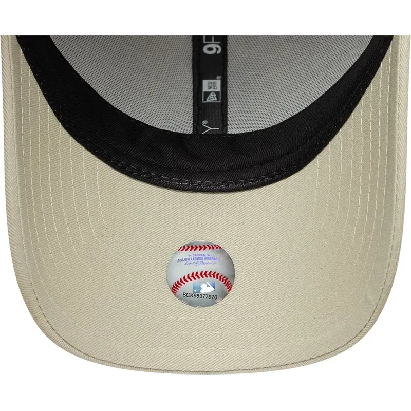 new-era-curved-brim-brown-logo-9forty-faux-pony-infill-los-angeles-dodgers-mlb-beige-adjustable-cap