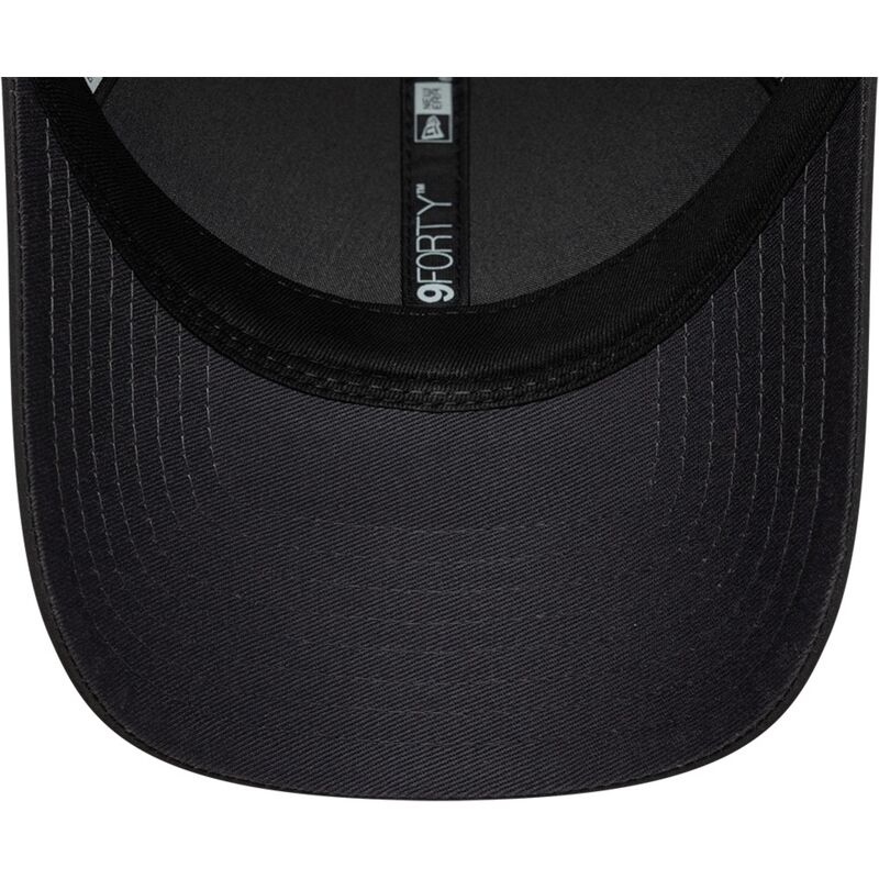 new-era-curved-brim-black-logo-9forty-metal-manchester-united-football-club-premier-league-dark-grey-adjustable-cap new-era-curved-brim-black-logo-9forty-metal-manchester-united-football-club-premier-league-dark-grey-adjustable-cap