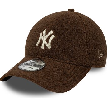 New Era Curved Brim 9FORTY Winter Borg New York Yankees MLB Brown Snapback Cap