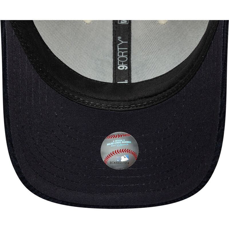 new-era-curved-brim-navy-blue-logo-9forty-m-crown-cord-new-york-yankees-mlb-beige-and-navy-blue-adjustable-cap new-era-curved-brim-navy-blue-logo-9forty-m-crown-cord-new-york-yankees-mlb-beige-and-navy-blue-adjustable-cap