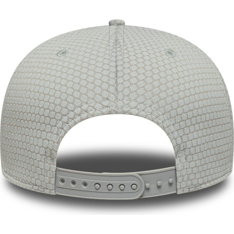 new-era-curved-brim-grey-logo-9seventy-stretch-snap-mesh-flawless-new-york-yankees-mlb-grey-snapback-cap