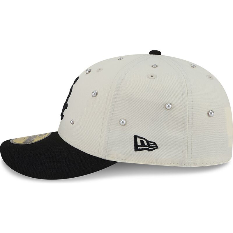 new-era-curved-brim-59fifty-beads-na-lifestyle-f1-chicago-white-sox-mlb-beige-and-black-fitted-cap new-era-curved-brim-59fifty-beads-na-lifestyle-f1-chicago-white-sox-mlb-beige-and-black-fitted-cap