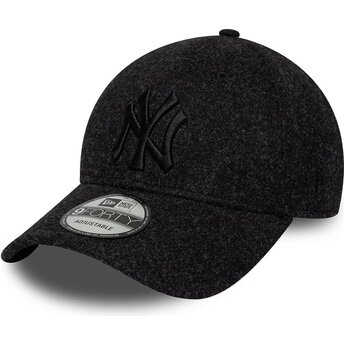 New Era Curved Brim Black Logo 9FORTY Winter New York Yankees MLB Black Adjustable Cap
