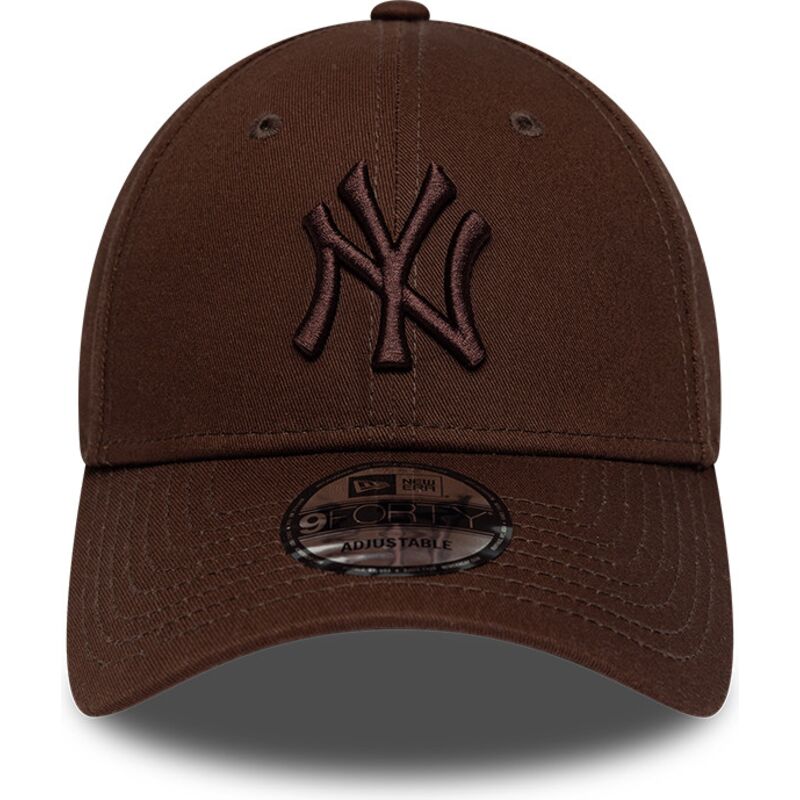 new-era-curved-brim-brown-logo-9forty-league-essential-new-york-yankees-mlb-dark-brown-adjustable-cap