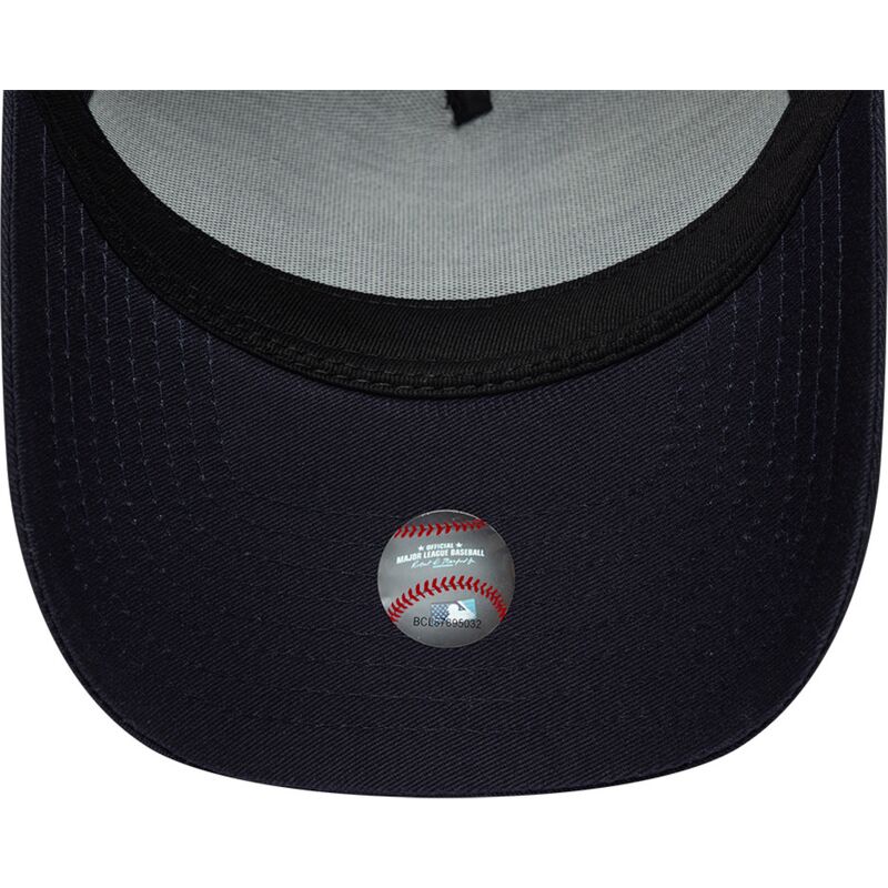 new-era-curved-brim-red-logo-e-frame-team-outline-new-york-yankees-mlb-navy-blue-snapback-cap new-era-curved-brim-red-logo-e-frame-team-outline-new-york-yankees-mlb-navy-blue-snapback-cap
