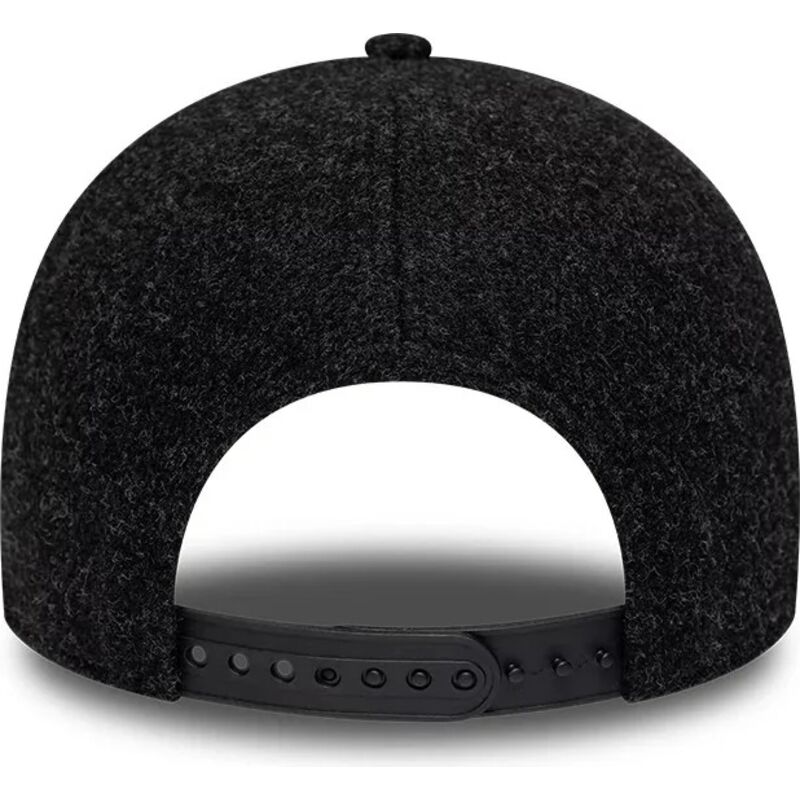 new-era-curved-brim-black-logo-9forty-winter-new-york-yankees-mlb-black-adjustable-cap